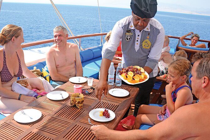 Exclusive Red Sea Yacht Experience in Hurghada