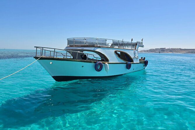 Family Glass Bottom Boat Trip in Hurghada — view 3