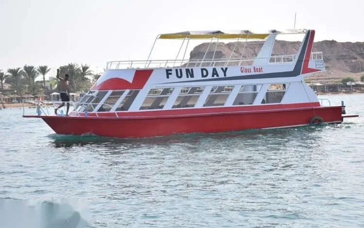 Glasbodenboot-Tour in Hurghada — view 3