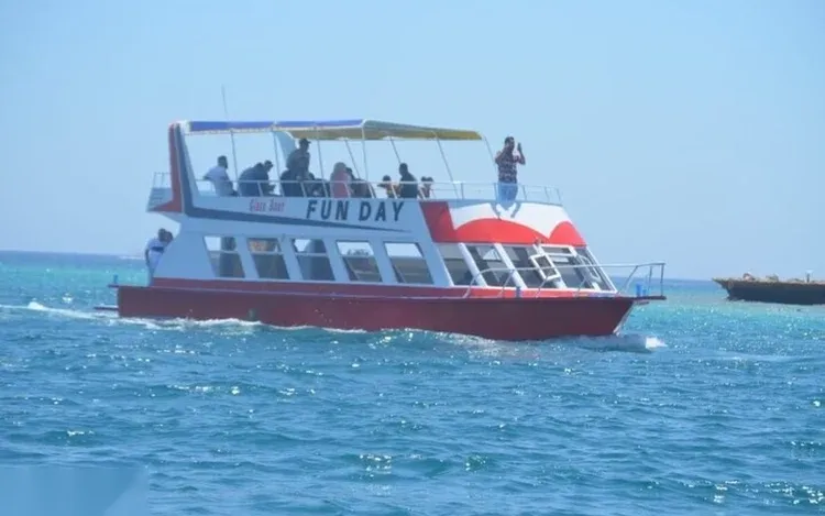 Glasbodenboot-Tour in Hurghada — view 5
