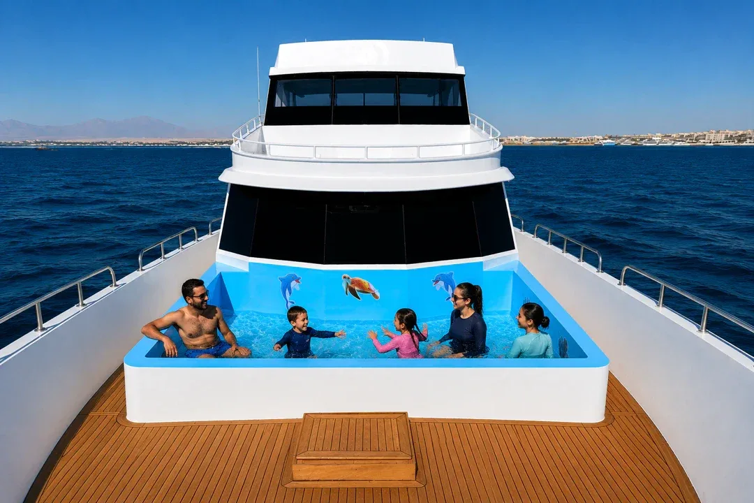 Hurghada Mirage Private Boat with Pool & Snorkeling in Hurghada — view 2
