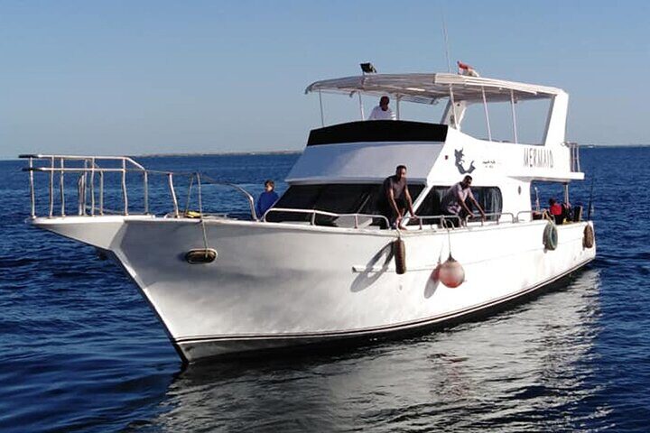 Private Yacht Charter in Hurghada — view 4